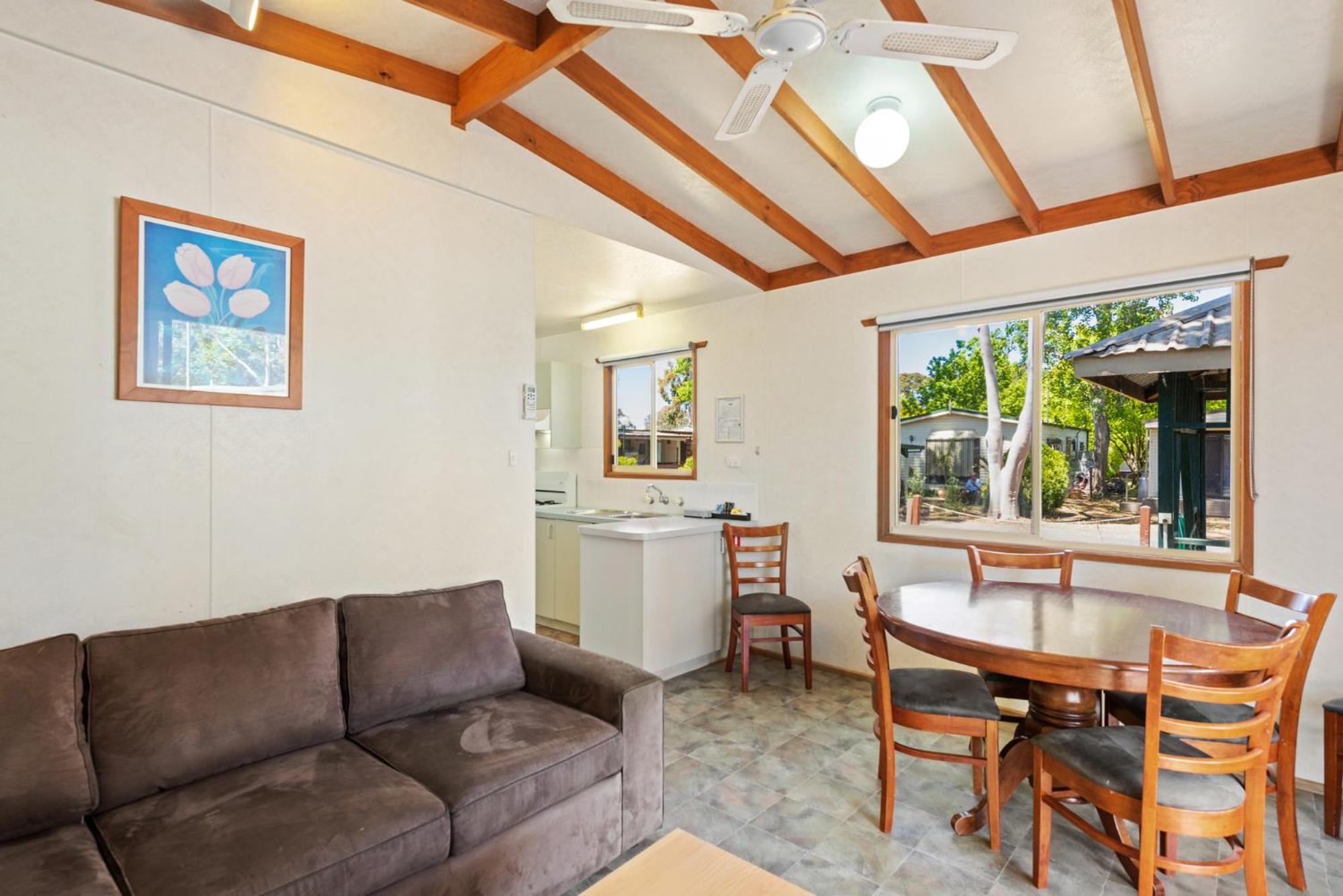 Discovery Parks - Maidens Inn Moama Bilik gambar